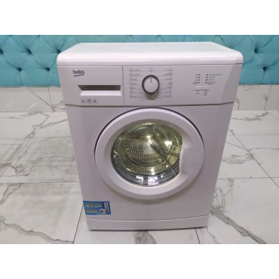 Стиральная машина бу Beko WKB 41001