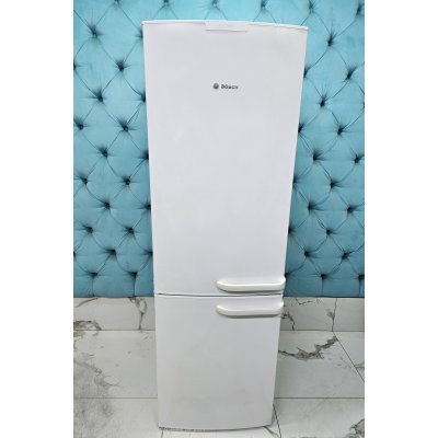 Холодильник Bosch KGS36X26