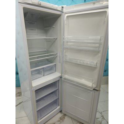 Холодильник DF 4180 W
