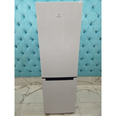 Холодильник DF 4180 W