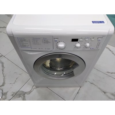 Стиральная машина Indesit IWSD 5125 SL
