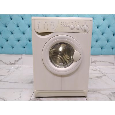 Стиральная машина бу Indesit фото 1