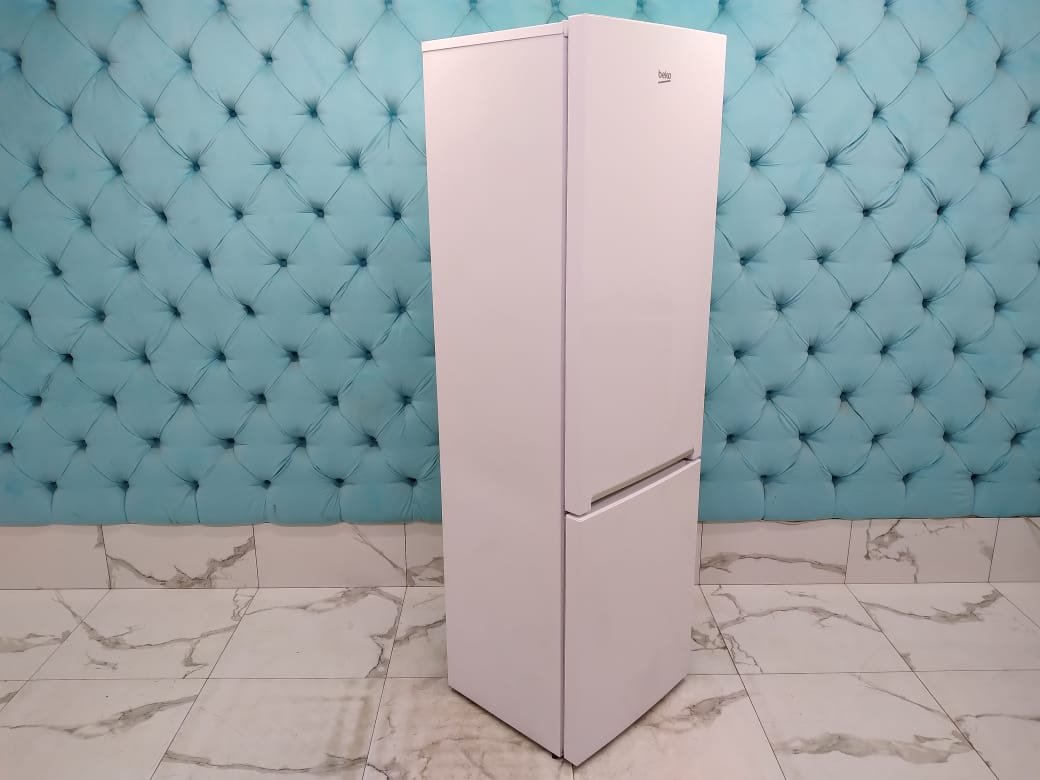 Холодильник бу Beko RCNK 356K00W