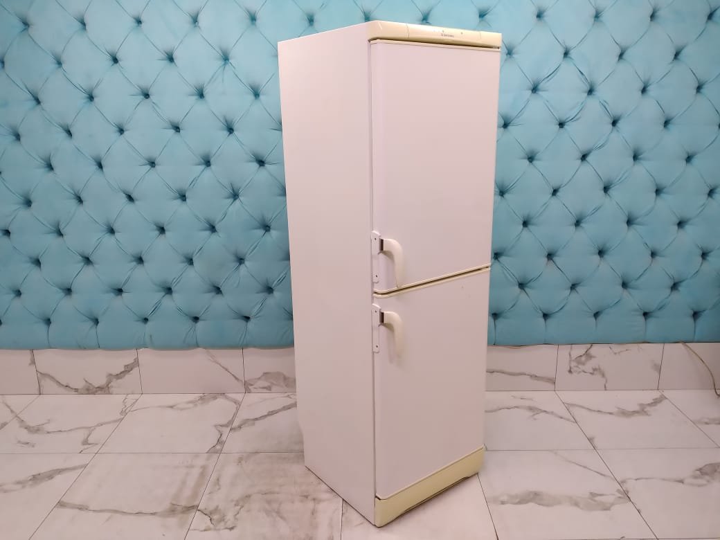 Холодильник бу Electrolux ER 3170B