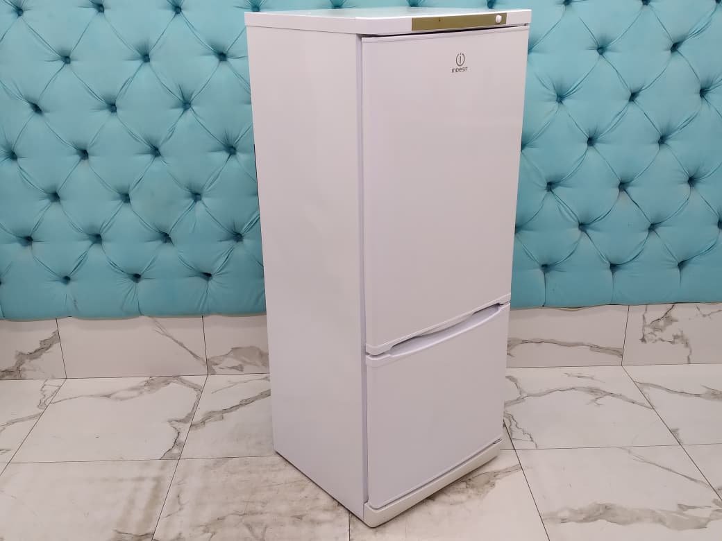Холодильник бу Indesit