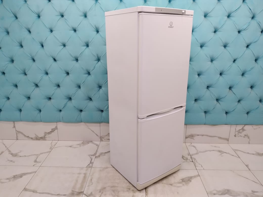 Холодильник бу Indesit SB 16740