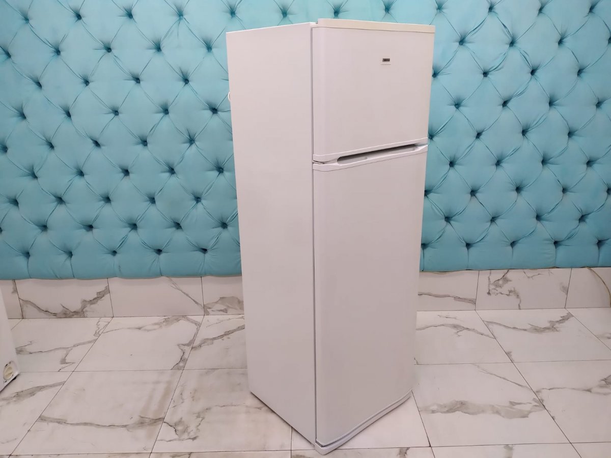 Холодильник бу Zanussi ZRD332WO