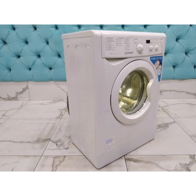 Стиральная машина бу Indesit IWSD 51051