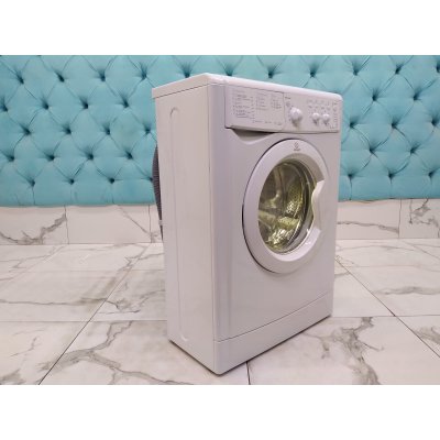Стиральная машина бу Indesit IWUC 4105