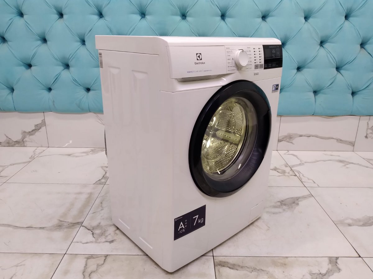 Стиральная машина бу Electrolux EW6S4R27B