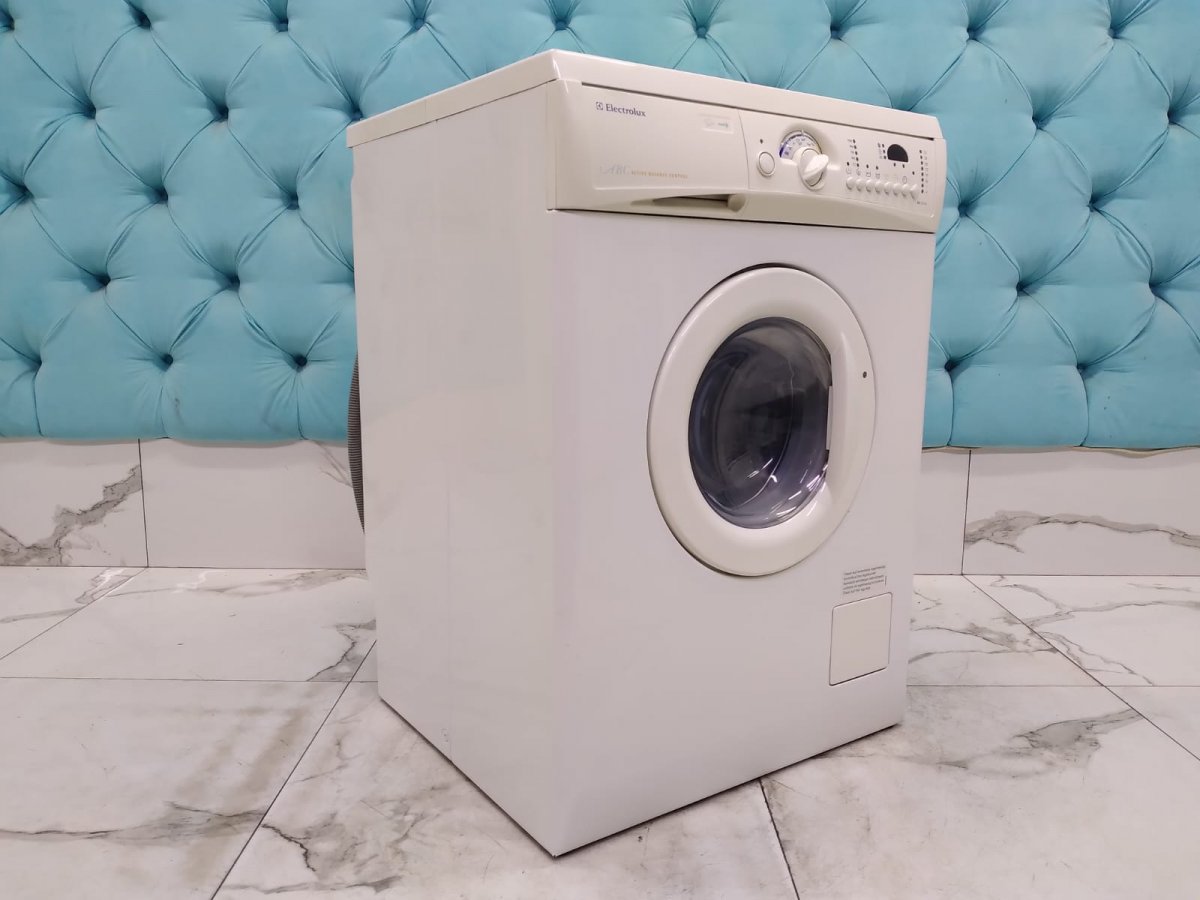 Стиральная машина бу Electrolux EW1259W