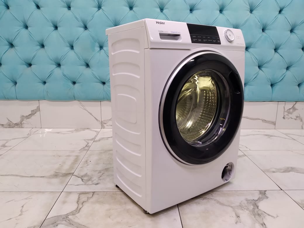 Стиральная машина бу Haier HW70-BP12969