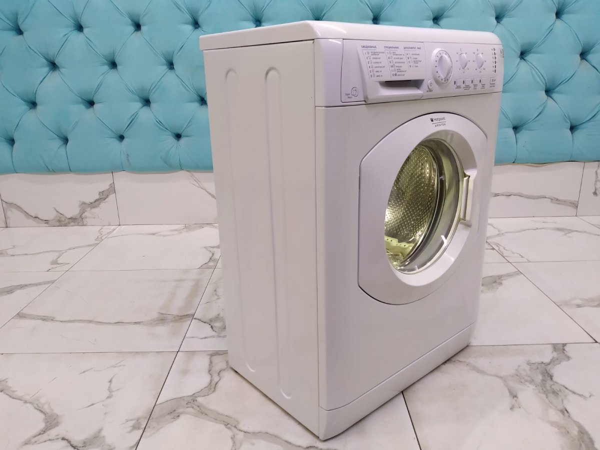 Стиральная машина бу Ariston ARSL 105