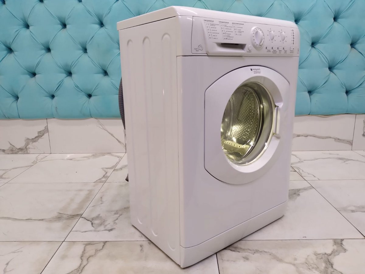 Стиральная машина бу Ariston ARSL 103