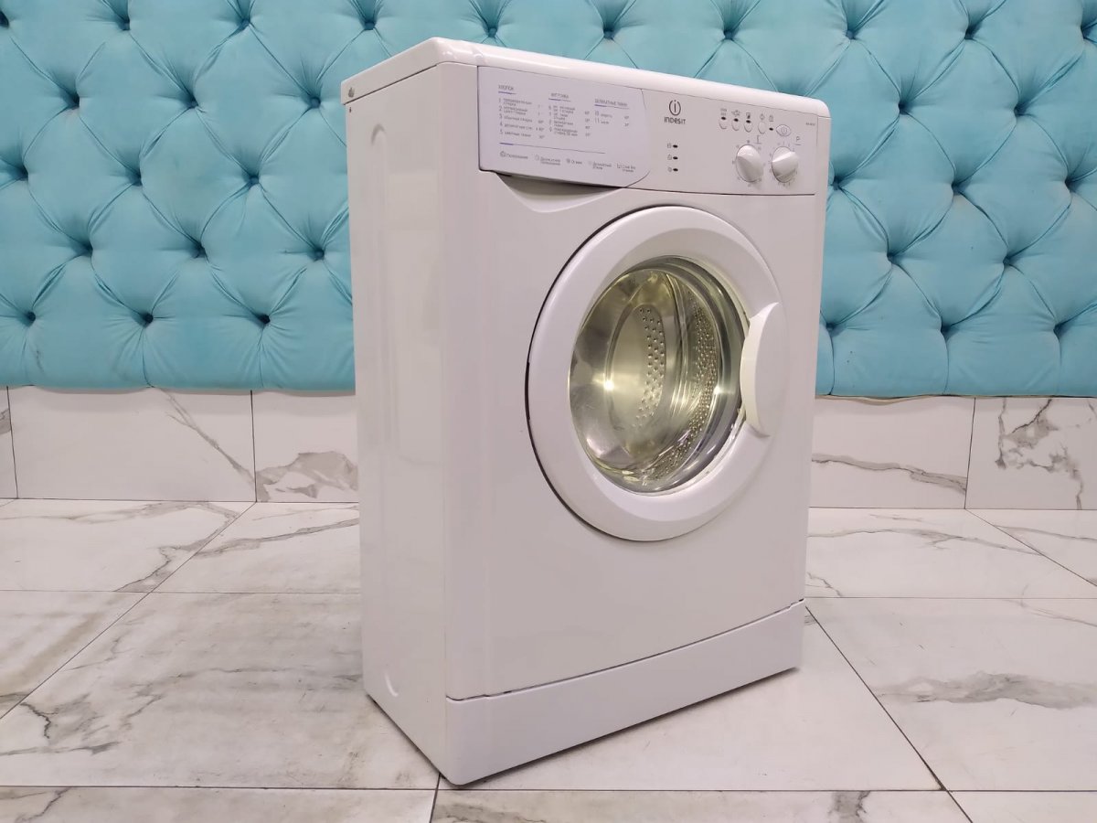 Стиральная машина бу Indesit WIUN 103