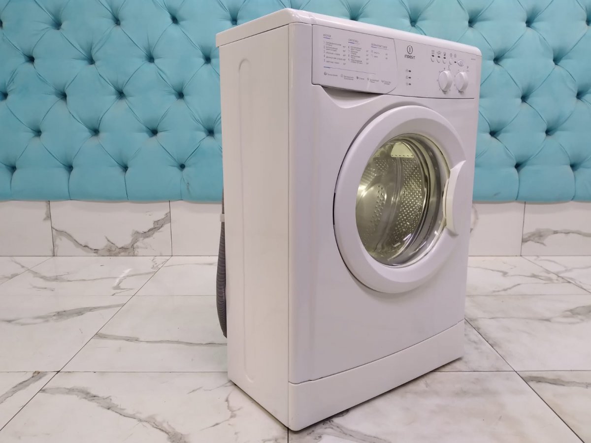 Стиральная машина бу Indesit