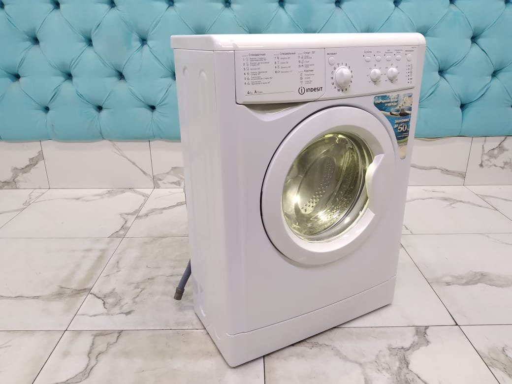 Стиральная машина бу Indesit IWUC 4105