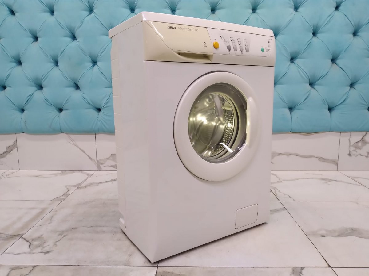 Стиральная машина бу Zanussi FE 904 NN